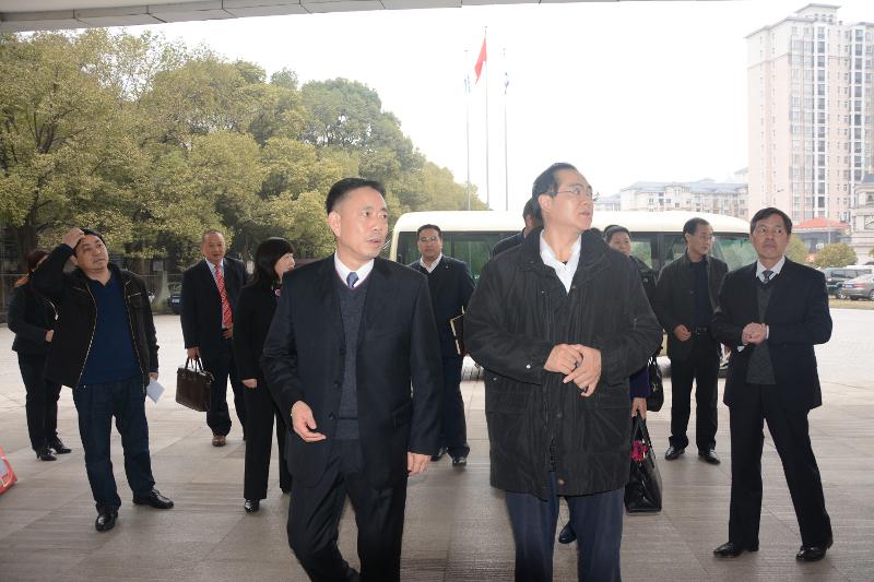 2014年12月，時任全國總工會書記處書記郭軍來公司調研